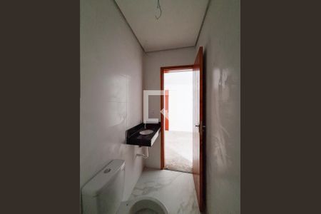 Banheiro de apartamento à venda com 1 quarto, 33m² em Parada Inglesa, São Paulo