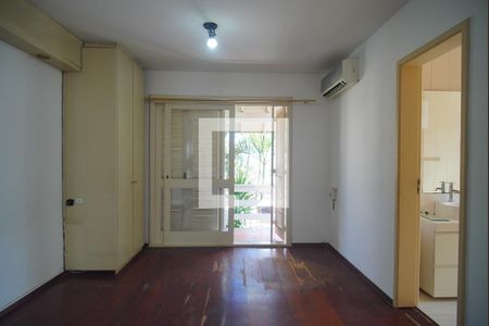 Suíte de casa à venda com 3 quartos, 150m² em Vila Nova, Novo Hamburgo