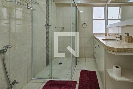 Apartamento para alugar com 200m², 4 quartos e 2 vagas Apartamento para alugar com 200m², 4 quartos e 2 vagasBanheiro