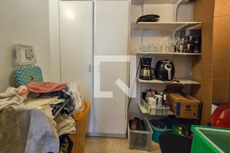 Apartamento para alugar com 200m², 4 quartos e 2 vagas Apartamento para alugar com 200m², 4 quartos e 2 vagasÁrea de serviço