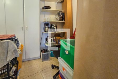 Apartamento para alugar com 200m², 4 quartos e 2 vagas Apartamento para alugar com 200m², 4 quartos e 2 vagasÁrea de serviço