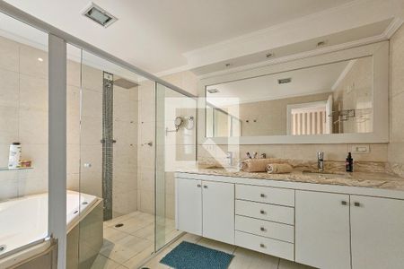 Apartamento para alugar com 200m², 4 quartos e 2 vagas Apartamento para alugar com 200m², 4 quartos e 2 vagasBanheiro da Suíte