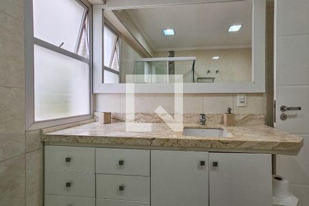 Apartamento para alugar com 200m², 4 quartos e 2 vagas Apartamento para alugar com 200m², 4 quartos e 2 vagasBanheiro