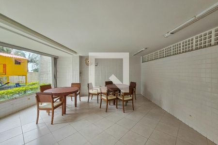 Apartamento para alugar com 200m², 4 quartos e 2 vagas Apartamento para alugar com 200m², 4 quartos e 2 vagasÁrea de Lazer