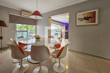 Apartamento para alugar com 200m², 4 quartos e 2 vagas Apartamento para alugar com 200m², 4 quartos e 2 vagasCozinha