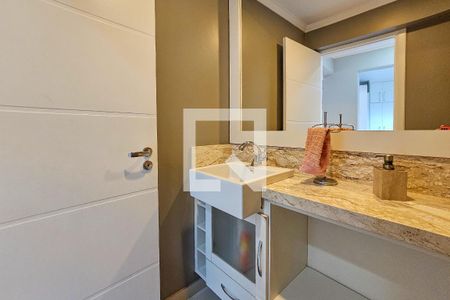 Apartamento para alugar com 200m², 4 quartos e 2 vagas Apartamento para alugar com 200m², 4 quartos e 2 vagasBanheiro