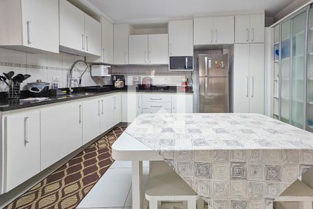 Apartamento para alugar com 200m², 4 quartos e 2 vagas Apartamento para alugar com 200m², 4 quartos e 2 vagasCozinha