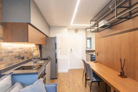 Sala/Cozinha de apartamento para alugar com 1 quarto, 28m² em Alto da Glória, Curitiba