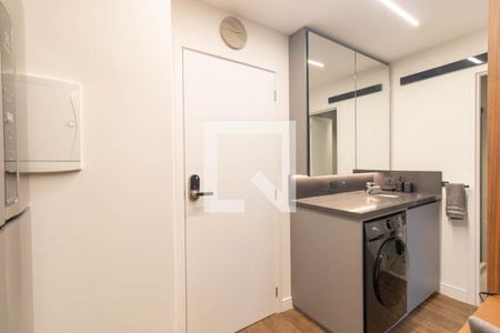 Lavabo de apartamento para alugar com 1 quarto, 28m² em Alto da Glória, Curitiba