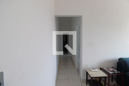 Corredor de apartamento para alugar com 2 quartos, 66m² em Lins de Vasconcelos, Rio de Janeiro