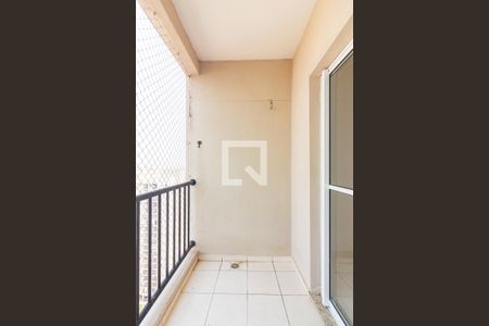 Sacada de apartamento para alugar com 3 quartos, 65m² em Umuarama, Osasco