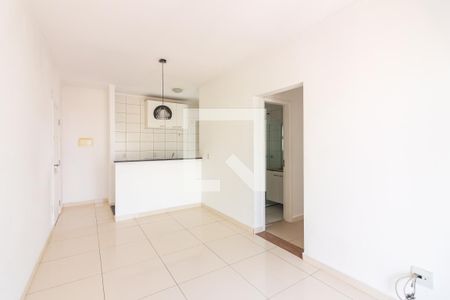 Sala  de apartamento para alugar com 3 quartos, 65m² em Umuarama, Osasco