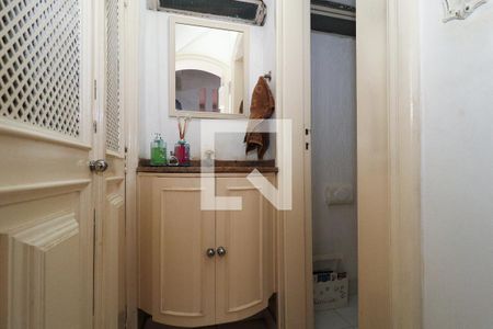 Lavabo de casa à venda com 3 quartos, 169m² em Vila Progredior, São Paulo