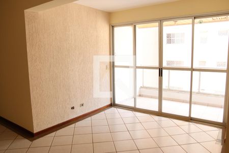 Sala de apartamento para alugar com 3 quartos, 108m² em Setor Oeste, Goiânia