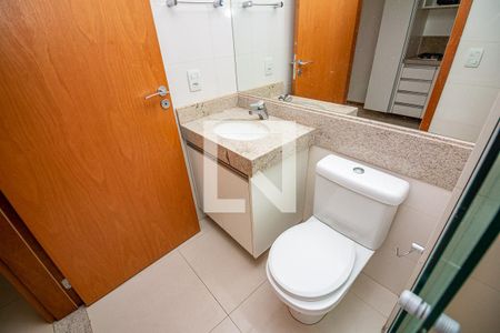 Banheiro de apartamento para alugar com 1 quarto, 70m² em Setor de Habitações Individuais Norte, Brasília