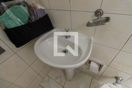 Casa à venda com 198m², 3 quartos e 5 vagas Casa à venda com 198m², 3 quartos e 5 vagasBanheiro 1