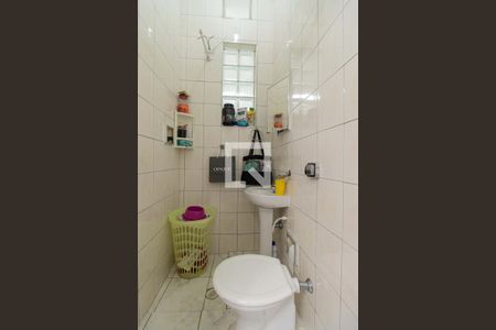 Casa à venda com 198m², 3 quartos e 5 vagas Casa à venda com 198m², 3 quartos e 5 vagasBanheiro 1