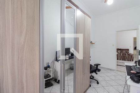 Casa à venda com 198m², 3 quartos e 5 vagas Casa à venda com 198m², 3 quartos e 5 vagasQuarto 2