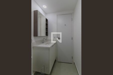 Banheiro de apartamento para alugar com 1 quarto, 27m² em Vila Mariana, São Paulo