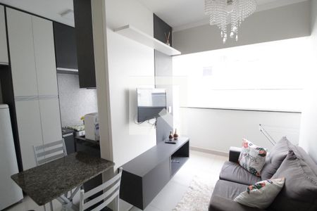 Sala de apartamento para alugar com 2 quartos, 47m² em Santa Mônica, Uberlândia