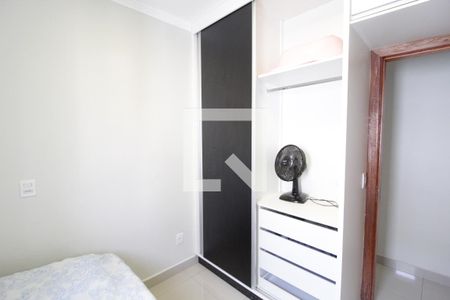 Quarto de apartamento para alugar com 2 quartos, 47m² em Santa Mônica, Uberlândia