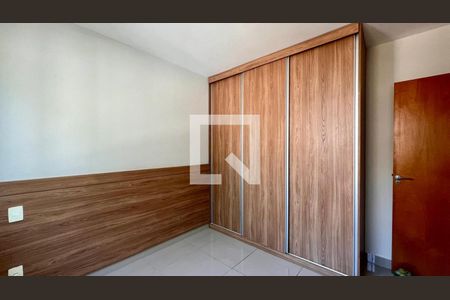 Quarto 2 de apartamento para alugar com 3 quartos, 126m² em Itapoã, Belo Horizonte