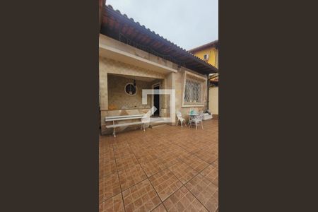 Casa à venda com 165m², 4 quartos e 2 vagas Casa à venda com 165m², 4 quartos e 2 vagasQuintal