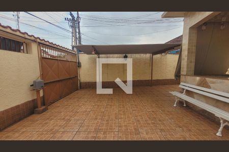 Casa à venda com 165m², 4 quartos e 2 vagas Casa à venda com 165m², 4 quartos e 2 vagasQuintal