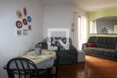 Sala de apartamento para alugar com 3 quartos, 67m² em Jardim Vila Formosa, São Paulo