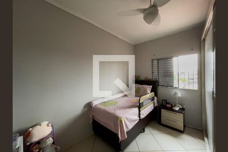 Quarto de casa para alugar com 3 quartos, 116m² em Vila Dalila, São Paulo