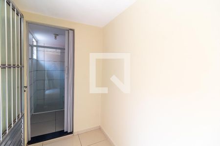 Corredor de casa para alugar com 1 quarto, 30m² em Quitaúna, Osasco