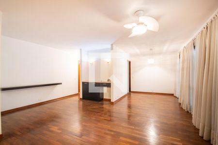 Sala de casa à venda com 3 quartos, 389m² em Continental, Osasco