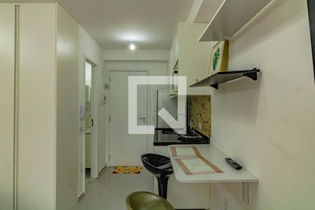 Cozinha de apartamento para alugar com 1 quarto, 26m² em Mirandópolis, São Paulo