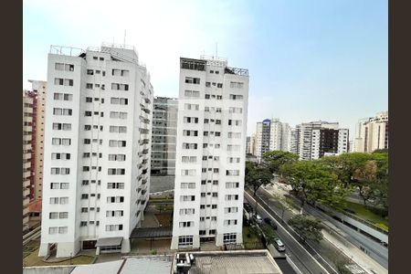 Vista do Quarto de apartamento para alugar com 1 quarto, 47m² em Vila Guarani, São Paulo