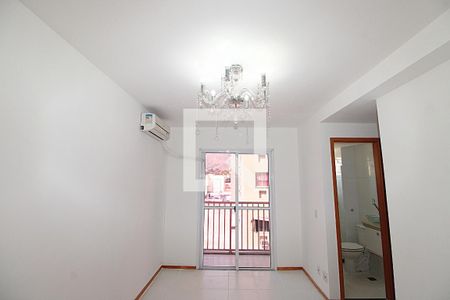 Sala de apartamento para alugar com 2 quartos, 42m² em Cascadura, Rio de Janeiro