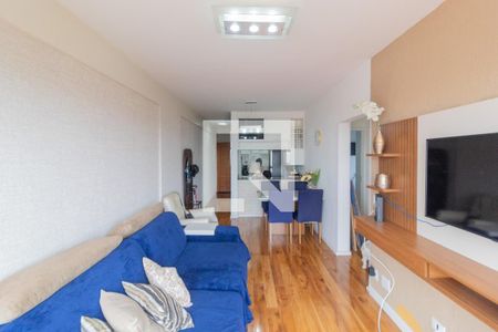 Sala de Estar e Varanda Conjugada de apartamento para alugar com 2 quartos, 65m² em Vila do Castelo, São Paulo