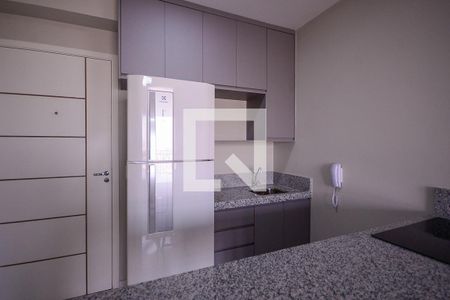 Sala/Cozinha  de apartamento para alugar com 1 quarto, 34m² em Vila Nair, São Paulo