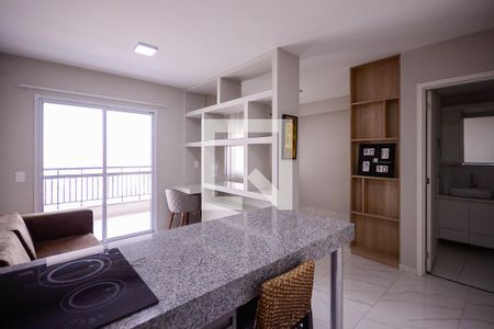 Sala/Cozinha  de apartamento para alugar com 1 quarto, 34m² em Vila Nair, São Paulo