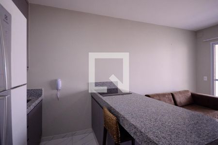 Sala/Cozinha  de apartamento para alugar com 1 quarto, 34m² em Vila Nair, São Paulo