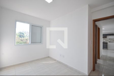 Quarto 1 de apartamento para alugar com 2 quartos, 44m² em Vila Irmaos Arnoni, São Paulo