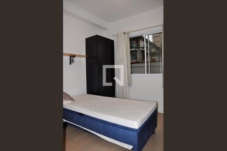 Sala/Quarto/Cozinha de apartamento para alugar com 1 quarto, 17m² em Vila Guedes, São Paulo