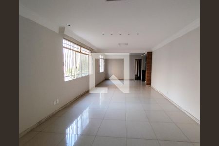 Sala  de apartamento à venda com 4 quartos, 130m² em Serra, Belo Horizonte