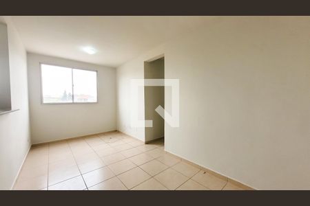 Sala de apartamento para alugar com 3 quartos, 70m² em Vila Industrial, Campinas