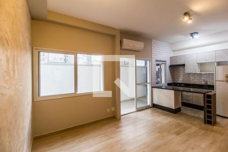 Sala de apartamento para alugar com 1 quarto, 60m² em Alphaville Empresarial, Barueri