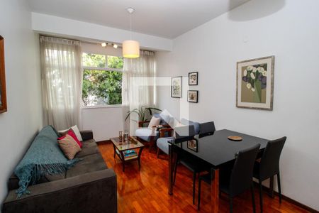 Sala de apartamento à venda com 2 quartos, 91m² em Serra, Belo Horizonte