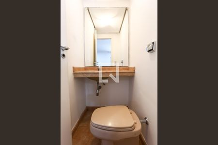 Lavabo de apartamento à venda com 3 quartos, 124m² em Vila Suzana, São Paulo