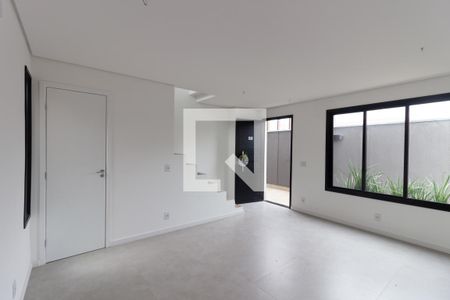 Sala/Cozinha de casa de condomínio para alugar com 2 quartos, 72m² em Vila Rosaria, São Paulo