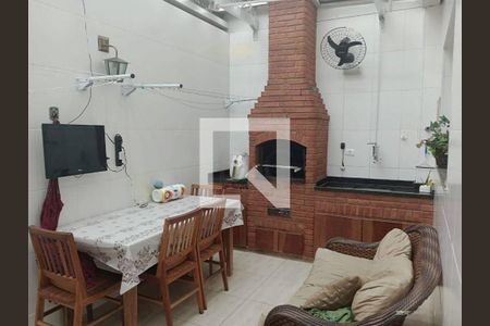 Casa à venda com 3 quartos, 120m² em Água Rasa, São Paulo