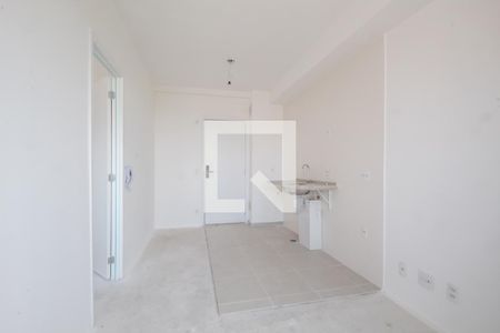 Sala e Cozinha de apartamento à venda com 1 quarto, 28m² em Km 18, Osasco