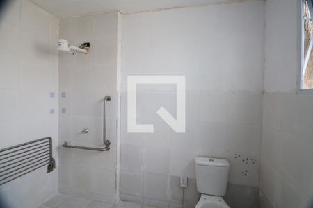 Banheiro de apartamento para alugar com 1 quarto, 42m² em Rio Branco, Canoas